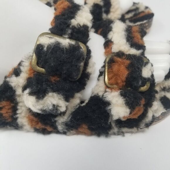 NWOT CUTE FURRY LEOPARD PRINT SANDALS WITH BUCKLES. MULTIPLE SIZES. - Picture 7 of 16